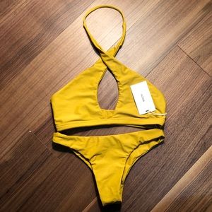 MIKOH suit set top is NWT